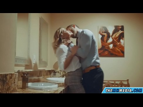 ❤️ Kur një bjonde me bukë ju josh në një banjë publike ❤ Seks cilësor në pornografi sq.porn-93.ru